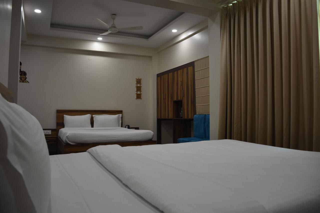 Hotel Royal Residency コルカタ エクステリア 写真